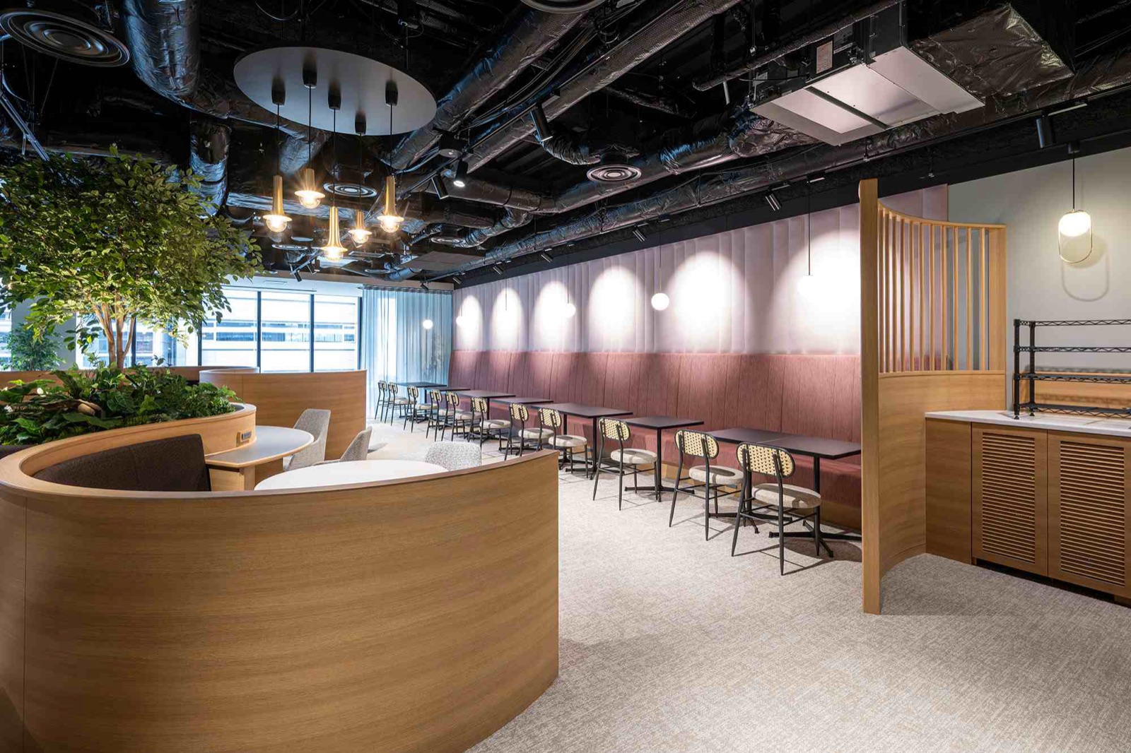 PMO EX Honmachi – 5F Salon 3